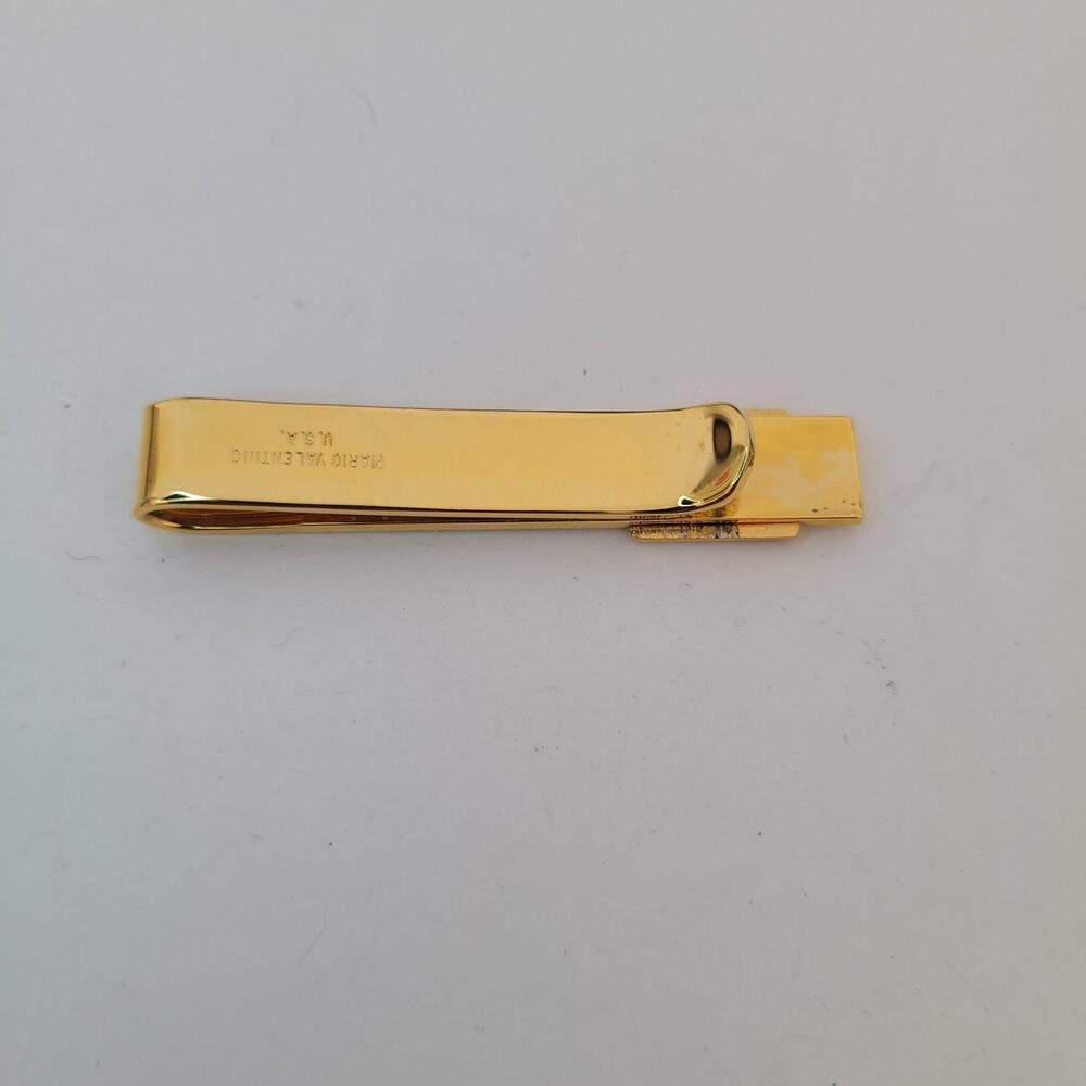 Mario Valentino MV USA Vintage Tack Tie Clasp Clip Bar Gold Black Retro Logo - Picture 3 of 6